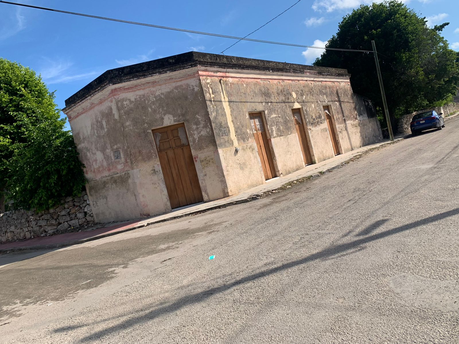 Fachada original de Casona Ciruelo antes de la restauración